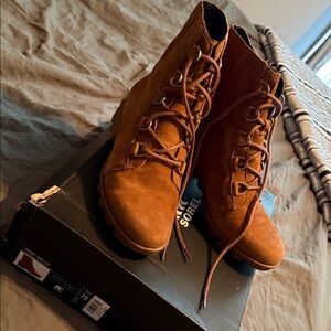 Sorel Women's Brown Lace-Up Boots